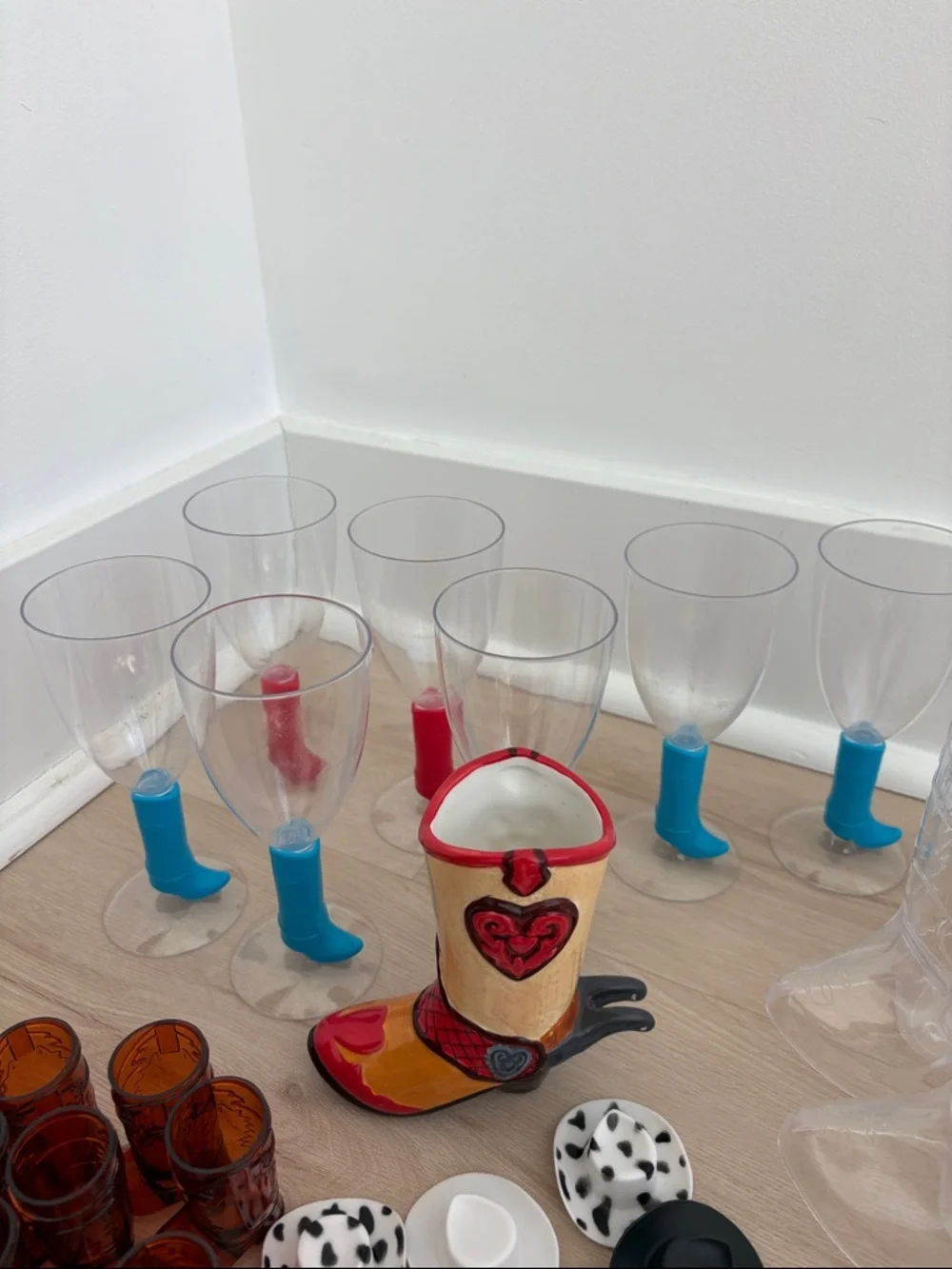 Assorted Party Drinkware & Western-Themed Party Kit